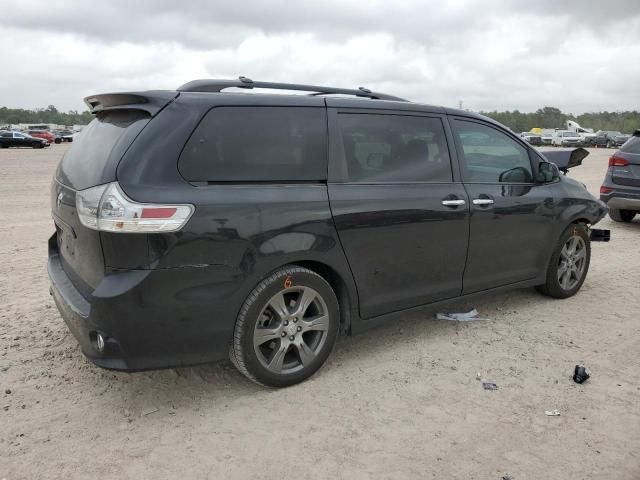 2017 Toyota Sienna SE