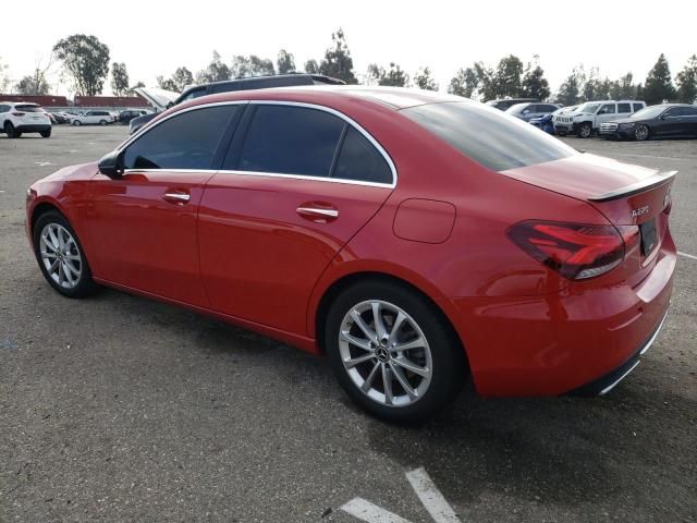 2019 Mercedes-Benz A 220