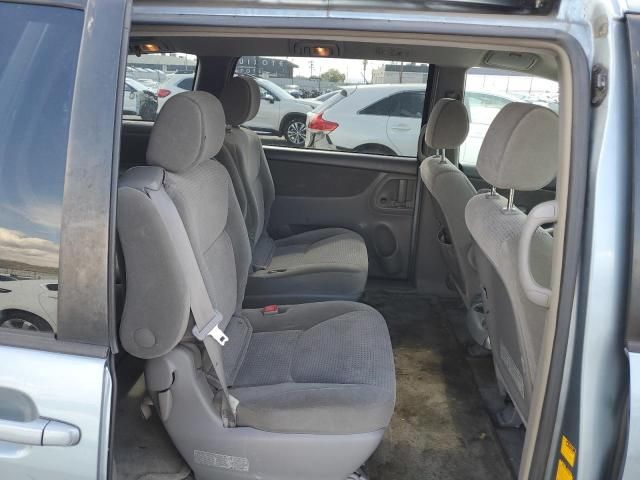 2006 Toyota Sienna CE