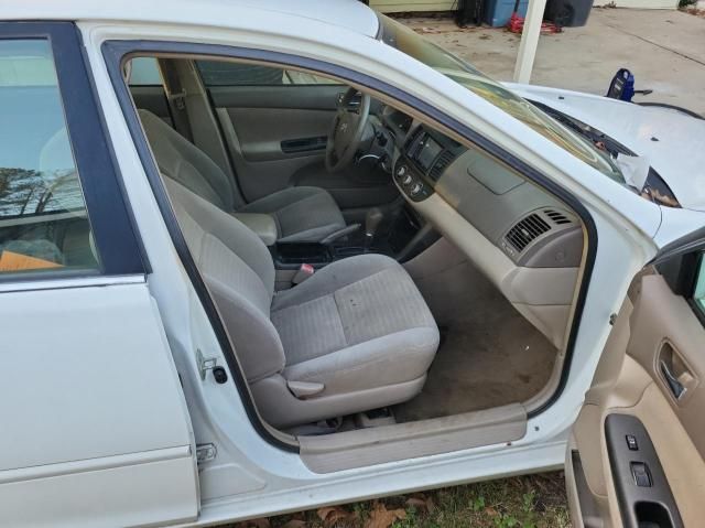 2005 Toyota Camry LE