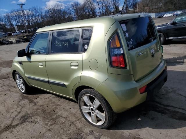 2010 KIA Soul +