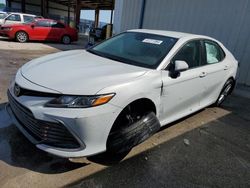 Carros salvage a la venta en subasta: 2023 Toyota Camry LE