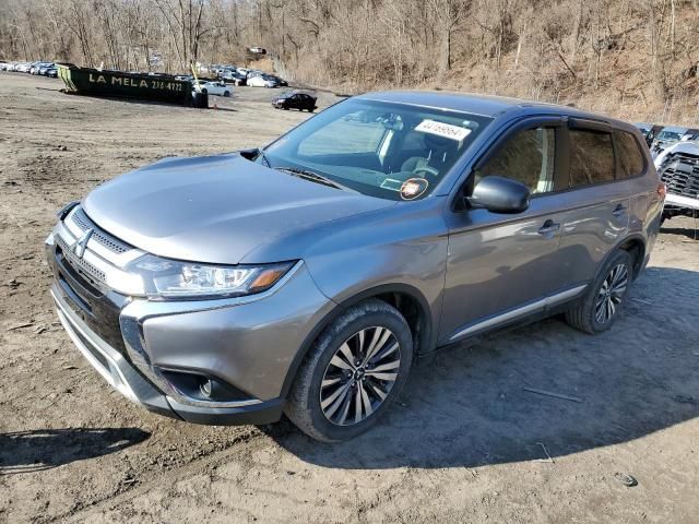 2019 Mitsubishi Outlander SE