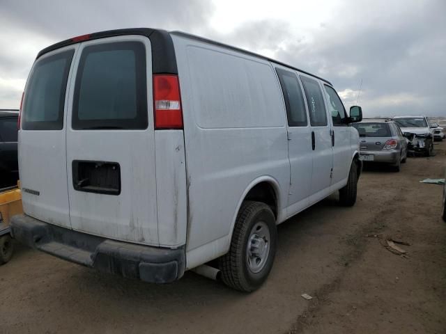 2022 Chevrolet Express G2500