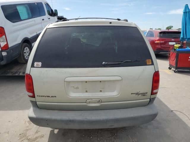 2000 Chrysler Grand Voyager SE