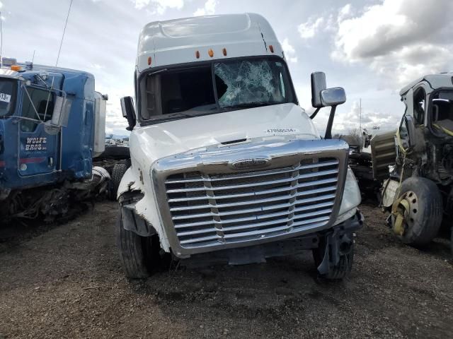 2015 Freightliner Cascadia 125