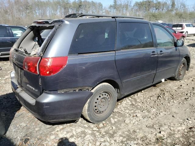 2009 Toyota Sienna CE