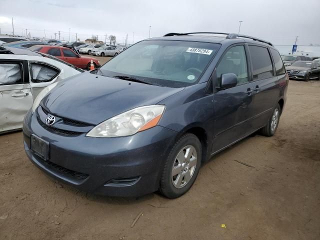 2008 Toyota Sienna XLE