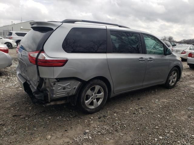 2015 Toyota Sienna LE