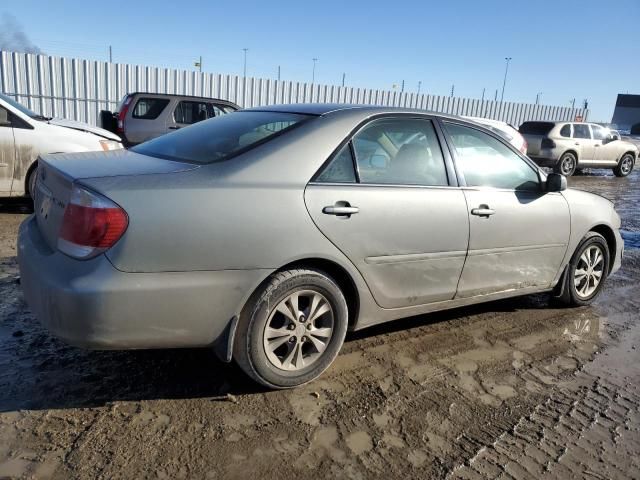 2005 Toyota Camry LE