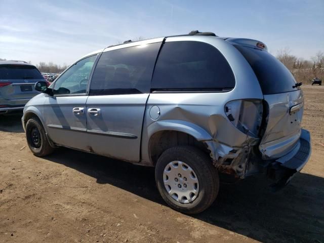 2004 Chrysler Town & Country