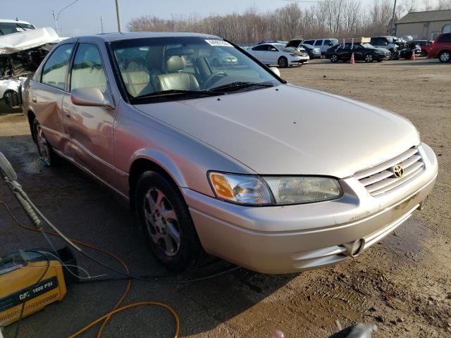 1999 Toyota Camry LE