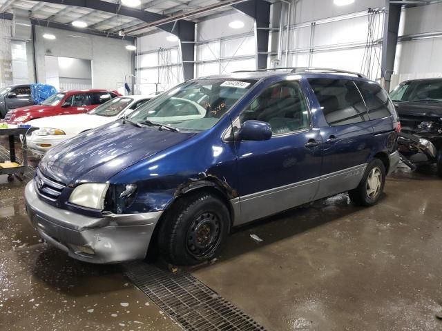 2002 Toyota Sienna LE