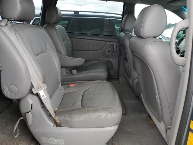 2007 Toyota Sienna XLE