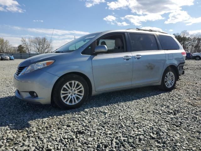 2014 Toyota Sienna XLE