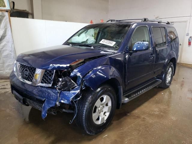 2006 Nissan Pathfinder LE