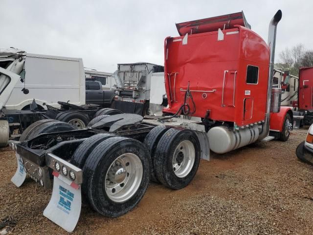 2014 Peterbilt 389