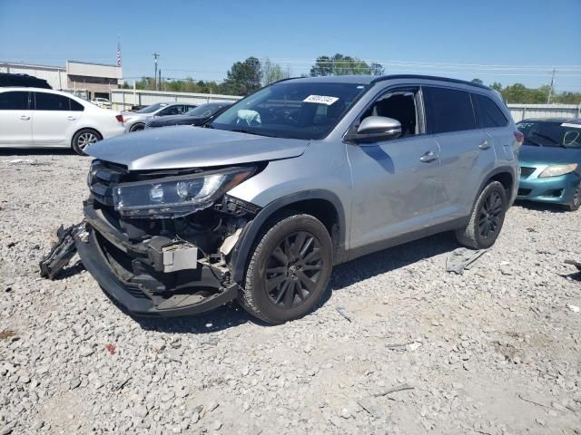 2019 Toyota Highlander SE