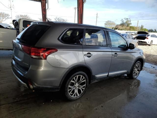 2016 Mitsubishi Outlander SE