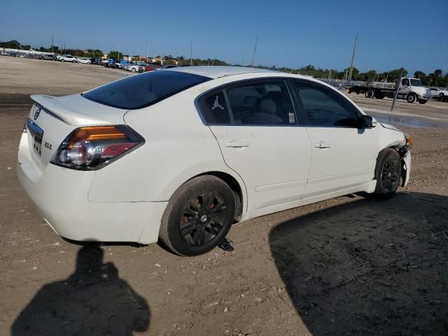 2010 Nissan Altima Base