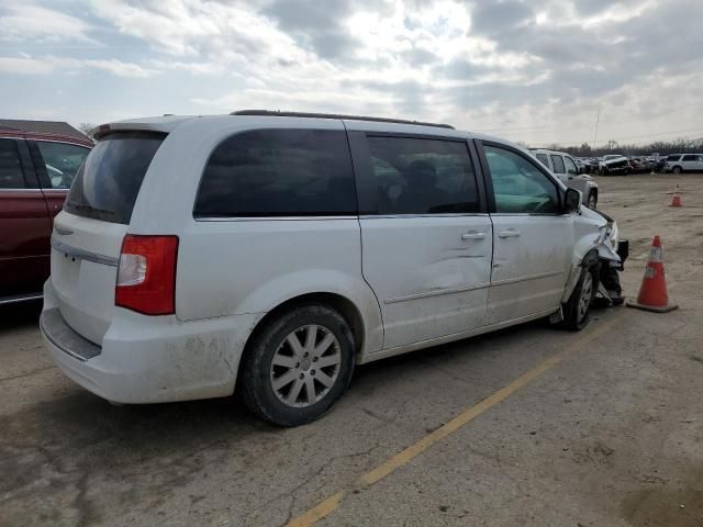 2016 Chrysler Town & Country LX