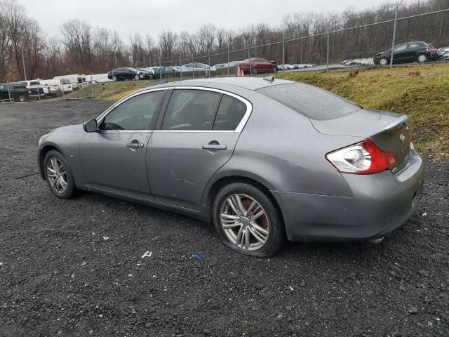 2015 Infiniti Q40