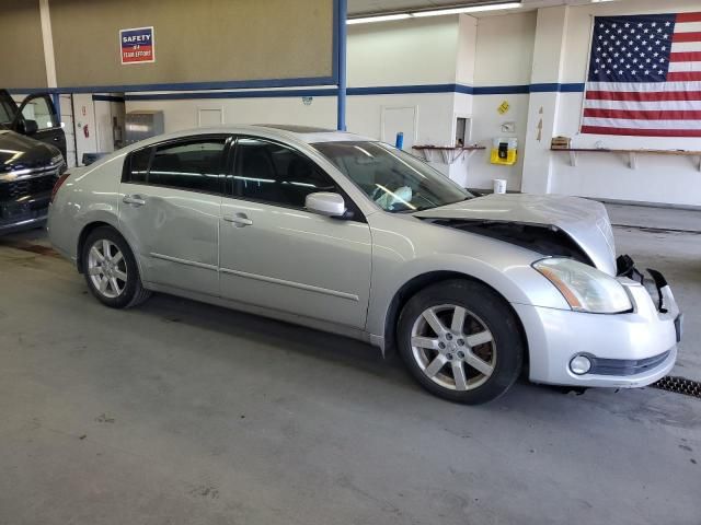 2004 Nissan Maxima SE