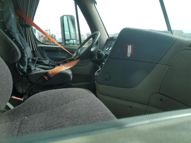 2018 Freightliner Cascadia 125