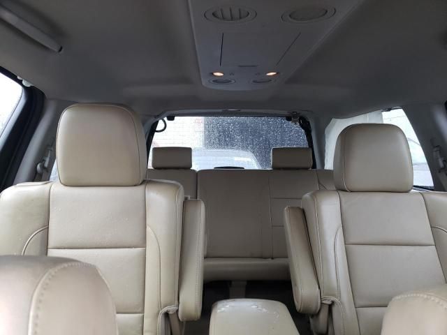 2013 Nissan Armada Platinum