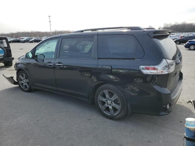 2017 Toyota Sienna SE