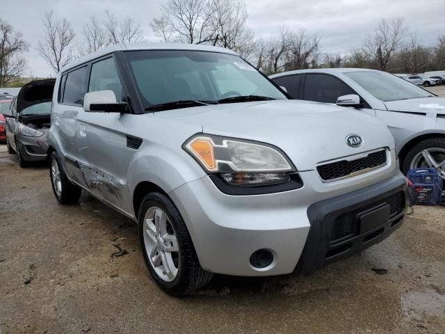 2010 KIA Soul +