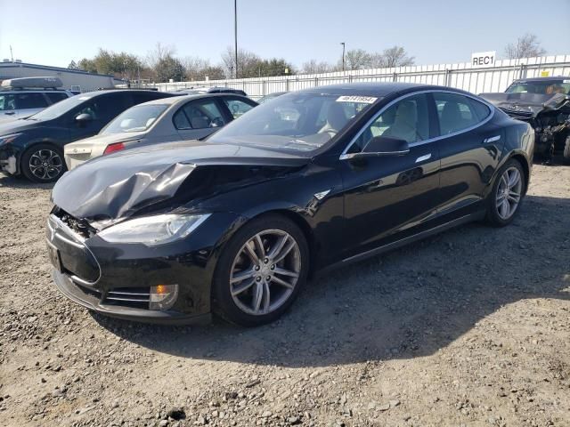 2015 Tesla Model S 70D