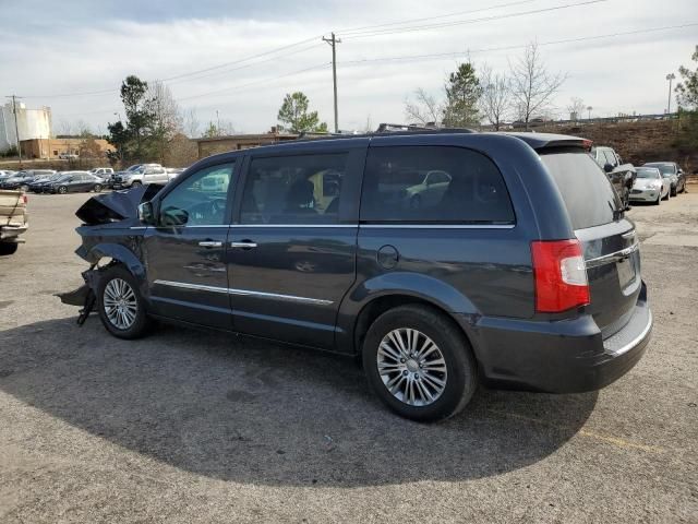 2014 Chrysler Town & Country Touring L