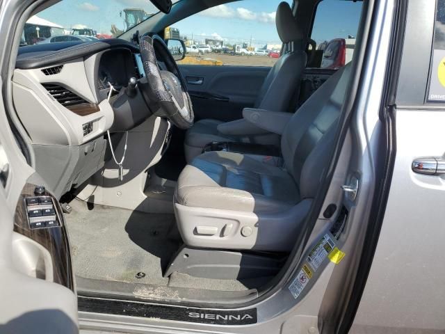 2017 Toyota Sienna XLE