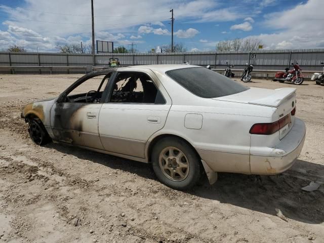 1999 Toyota Camry LE