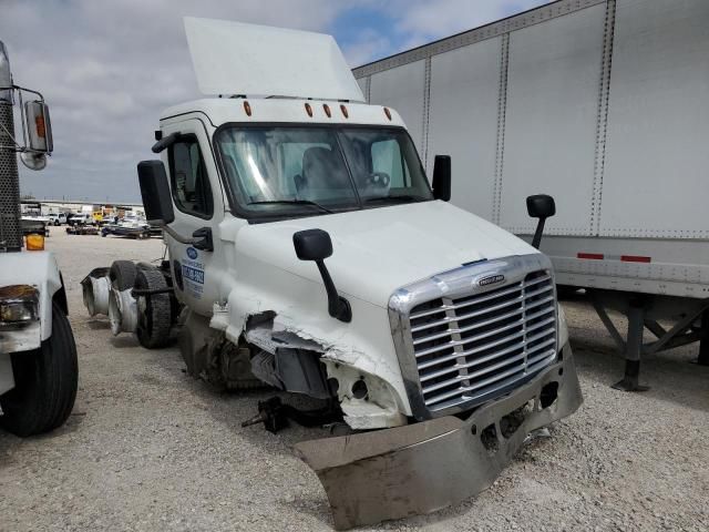 2019 Freightliner Cascadia 125