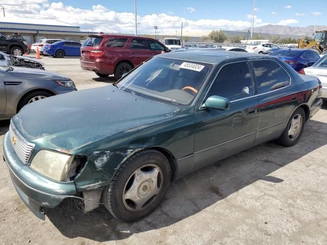 1999 Lexus LS 400