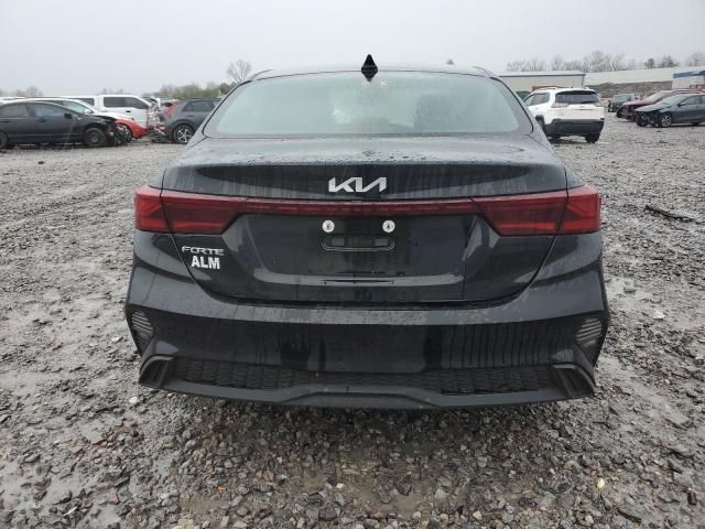 2023 KIA Forte LX