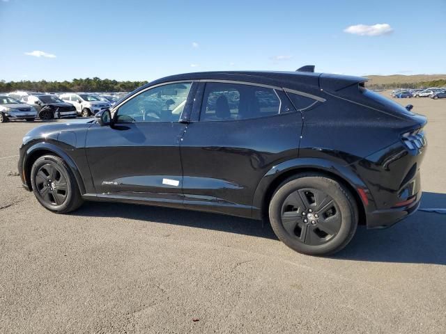 2022 Ford Mustang MACH-E California Route 1