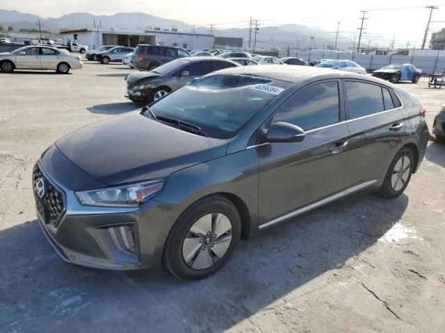 2022 Hyundai Ioniq SE