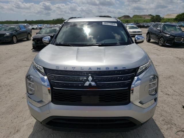 2022 Mitsubishi Outlander ES