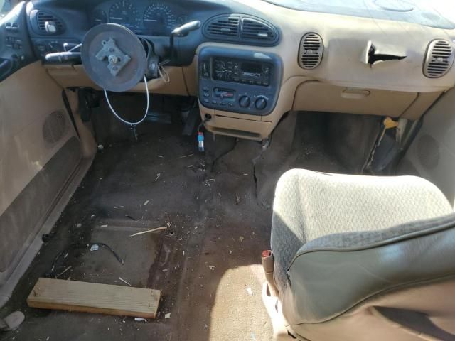 2000 Dodge Grand Caravan SE