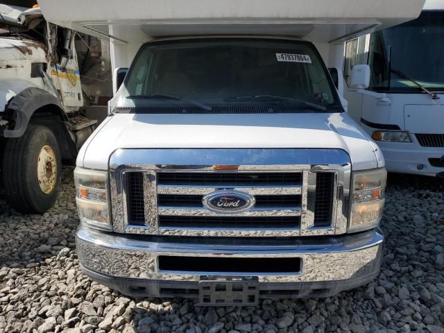 2011 Jayco 2011 Ford Econoline E450 Super Duty Cutaway Van