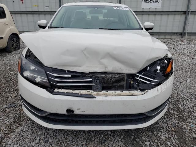 2015 Volkswagen Passat SE