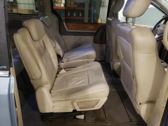 2008 Chrysler Town & Country Limited