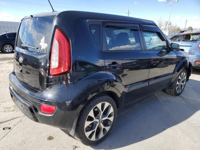 2013 KIA Soul +