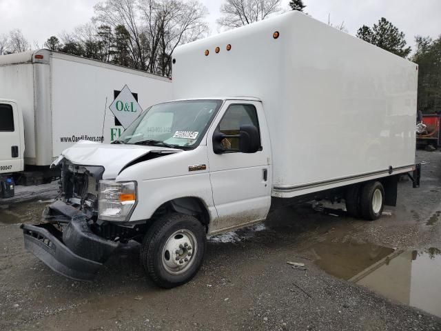 2024 Ford Econoline E350 Super Duty Cutaway Van