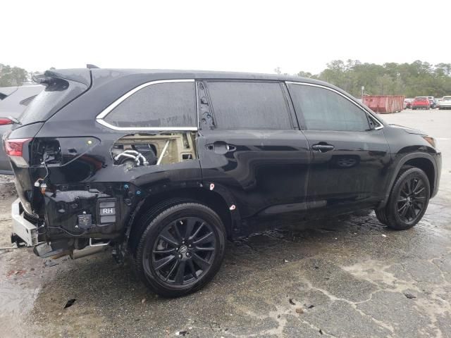 2019 Toyota Highlander SE