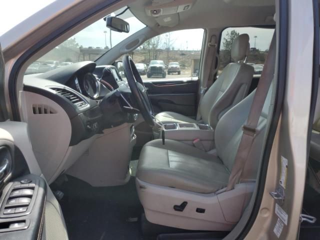 2013 Chrysler Town & Country Touring