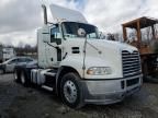 2015 Mack 600 CXU600